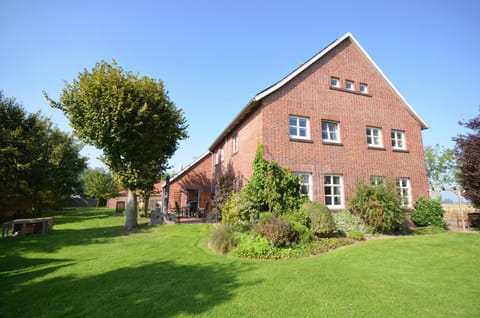 Property building, Summer, On site