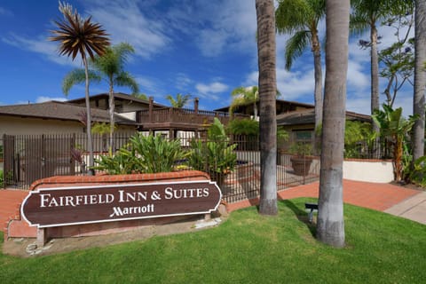 Fairfield Inn & Suites San Diego Old Town Hôtel in Point Loma