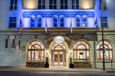 Property building, Facade/entrance