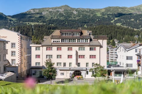 Hotel Lenzerhorn Hôtel in Lantsch/Lenz