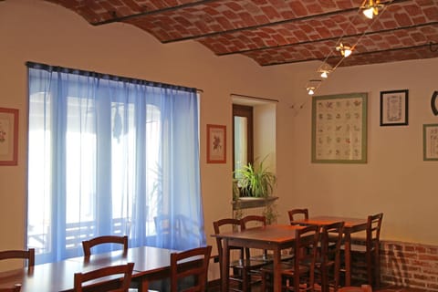 Restaurant/places to eat, Lobby or reception, Lounge or bar, Food and drinks, Decorative detail