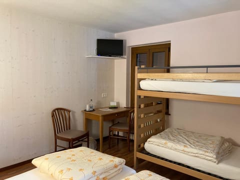 Hotel Ristorante Baldi Bed and Breakfast in Canton of Ticino