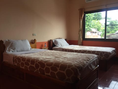 Oudomphone Guesthouse 2 Bed and breakfast in Laos