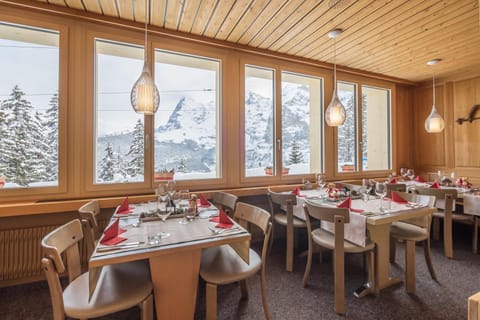 Hotel Alpenblick Mürren Übernachtung mit Frühstück in Murren