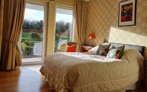 Hazelwood Country House Bed and Breakfast in County Limerick