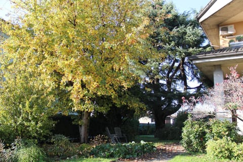 Facade/entrance, Garden