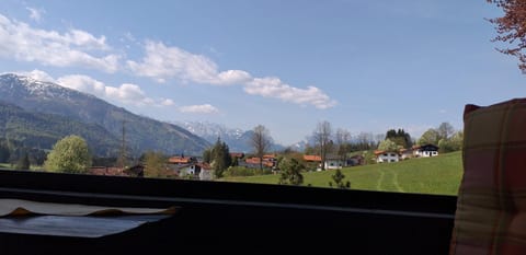 Balcony/Terrace, Mountain view