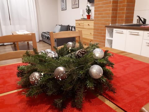 Kitchen or kitchenette, Living room, Photo of the whole room, Decorative detail, Seating area