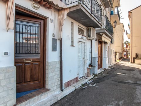 Facade/entrance, Street view