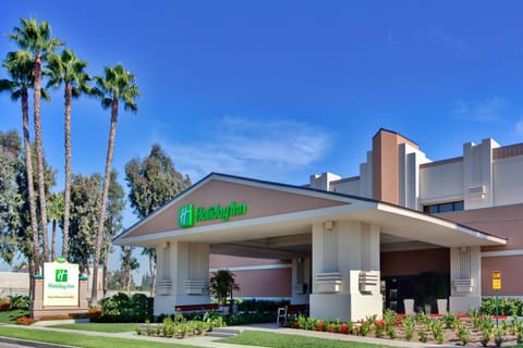 Holiday Inn Hotel & Suites Anaheim, an IHG Hotel Resort in Anaheim