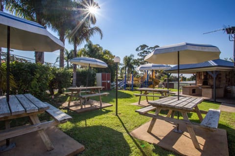 Mollymook Caravan Park Campground/ 
RV Resort in Mollymook