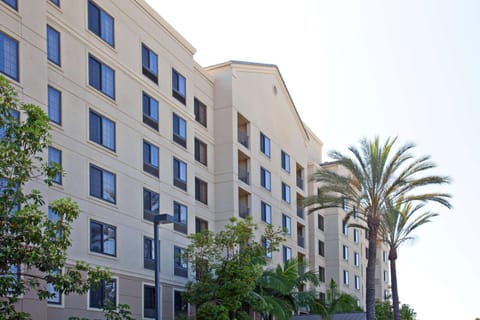 Sonesta ES Suites Anaheim Resort Area Resort in Garden Grove