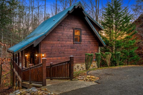 Tucked Inn Holiday home House in Gatlinburg