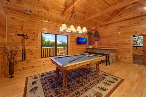 Misty Mountain Lodge Holiday home House in Gatlinburg