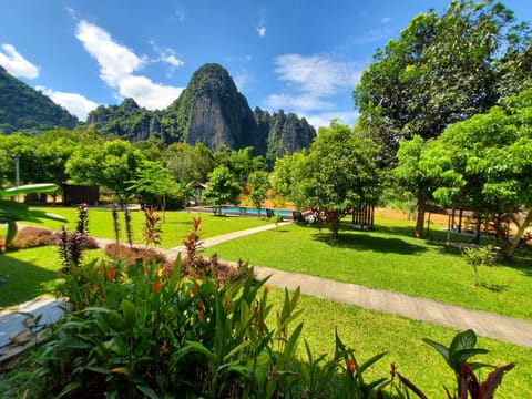 Balcony/Terrace, Garden view, Mountain view