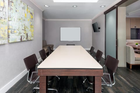 Meeting/conference room