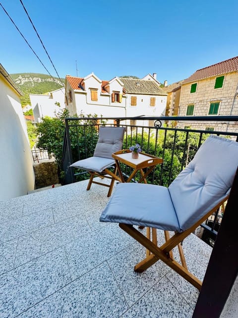 RIVA SUITE 2 Apartamento in Komiža