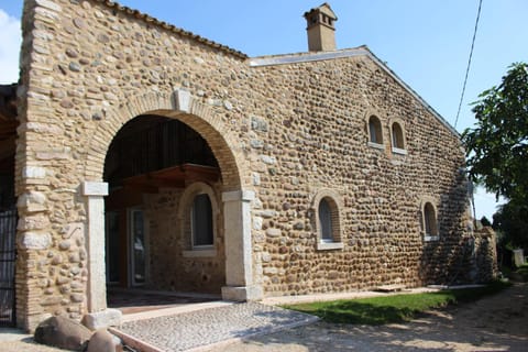 Facade/entrance, Bird's eye view, Street view