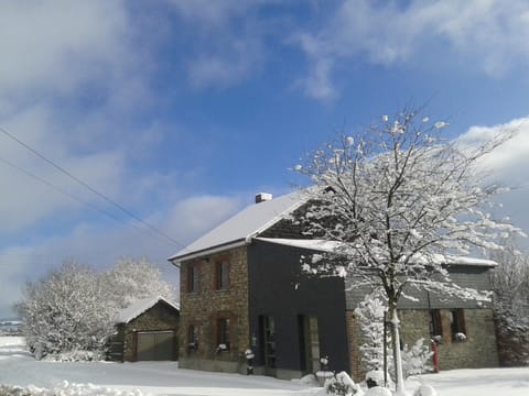 Facade/entrance, Winter