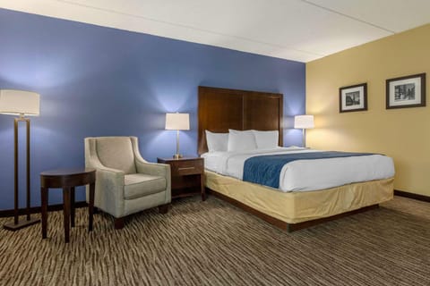 Suburban Studios Arlington Heights Elk Grove Hotel in Arlington Heights