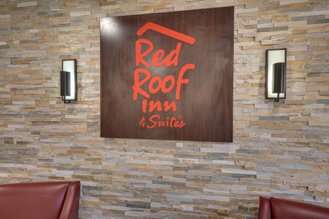 Red Roof Inn & Suites Newport - Middletown, RI Motel in Middletown
