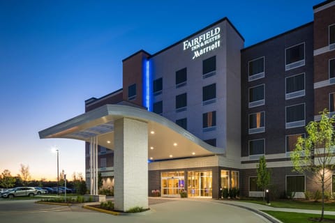 Fairfield Inn & Suites by Marriott Chicago Schaumburg Hotel in Schaumburg