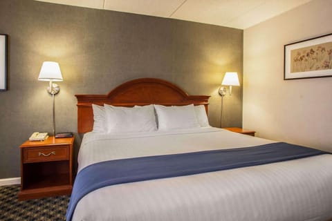 Quality Inn & Suites St Charles -West Chicago Hotel in Saint Charles