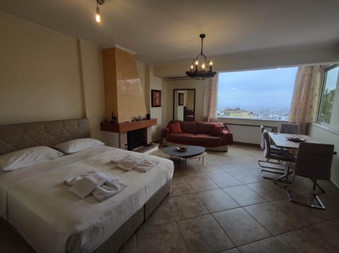 Photo of the whole room, Sea view