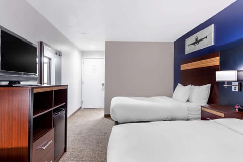 Avion Inn Near LGA Airport, Ascend Hotel Collection Hotel in Jackson Heights