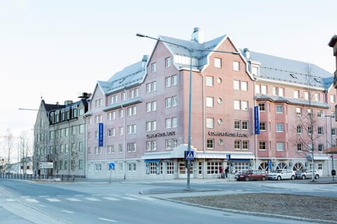 Property building, Facade/entrance, Neighbourhood, Bird's eye view, Street view