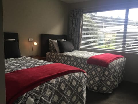 Bay Breeze Accommodation Condo in Auckland Region