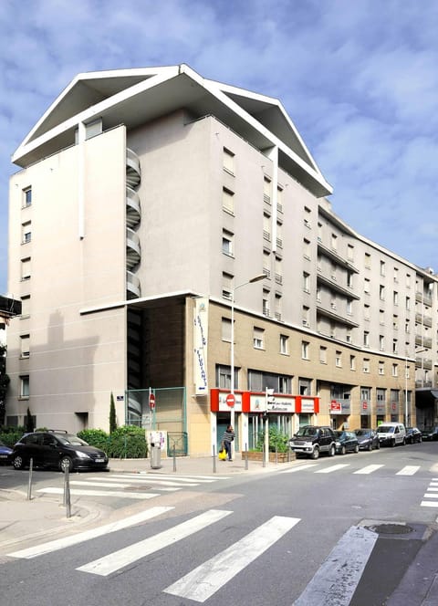 Séjours & Affaires Lyon Saxe-Gambetta Apartment hotel in Lyon