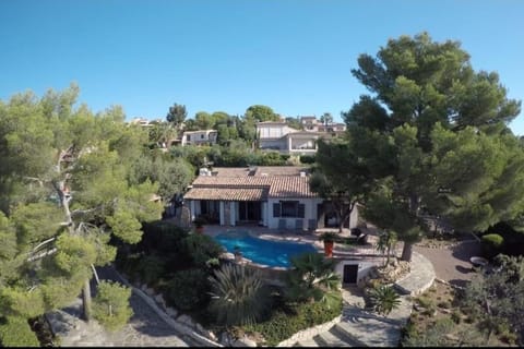 Property building, Bird's eye view, Garden view, Pool view