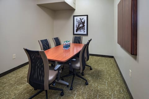Meeting/conference room