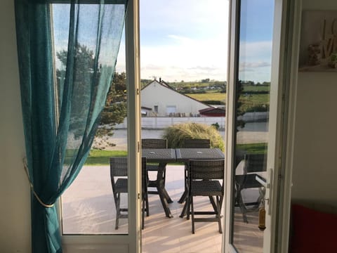 Patio, View (from property/room), Garden view