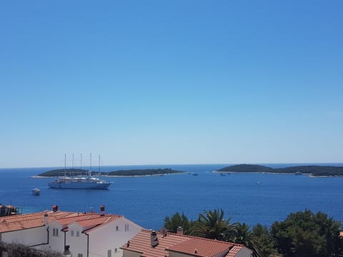 J&B Holiday House Hvar Apartment in Hvar