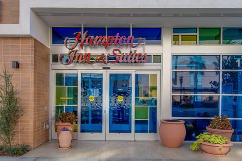 Hampton Inn & Suites Los Angeles - Glendale Hotel in Glendale