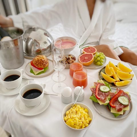 Breakfast, room service