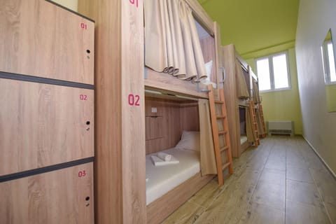 Hostel Zrće All Inclusive- ALL YOU CAN DRINK AND EAT! Hostal in Novalja