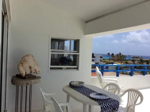 Edificio Sarie Bay Condo in San Andres