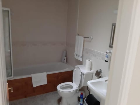 Property building, Bathroom