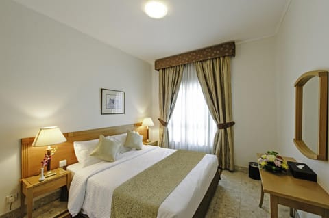 Al Bustan Centre & Residence Apartment hotel in Al Sharjah
