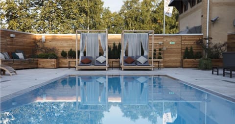 Pool view, Swimming pool, sunbed