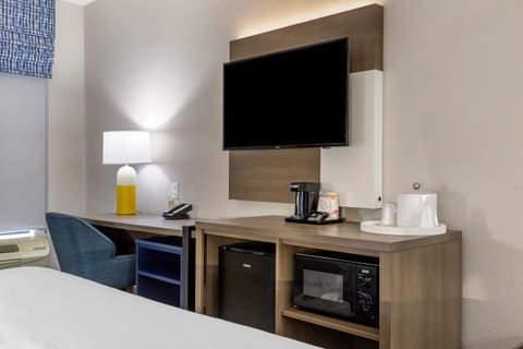 TV and multimedia, minibar