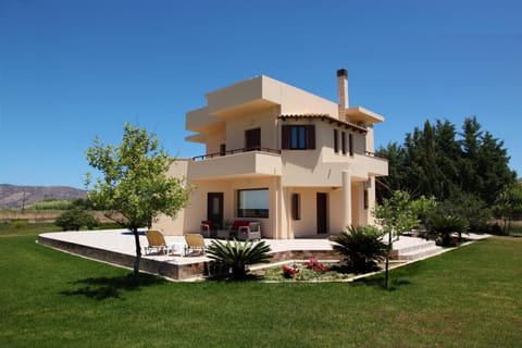 Facade/entrance, Day, Summer, Garden, Balcony/Terrace, On site