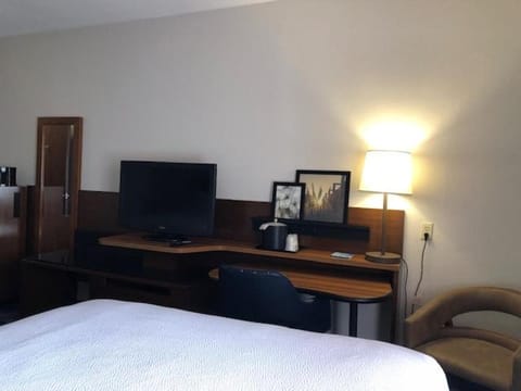 Fairfield Inn & Suites Houston Hobby Airport Hotel in Houston