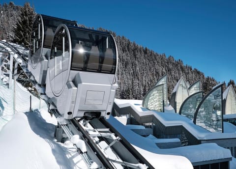 Property building, Winter