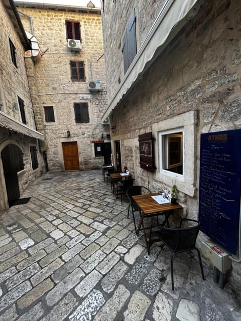 Guesthouse Athos Bed and Breakfast in Kotor
