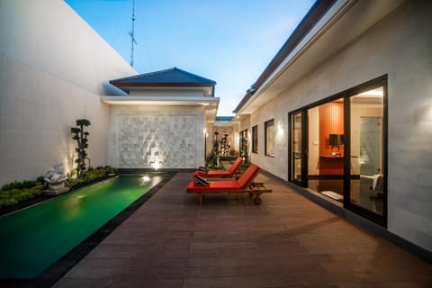 Property building, Garden, Garden view, Swimming pool