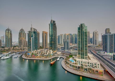 Marina Hotel Apartments Apartahotel in Dubai